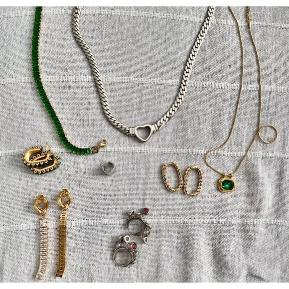 Zara Rainbow Emerald Cut Rectangle Multi-Color Baroque Crystals Bead Bracelet - Picture 12 of 17